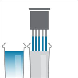 Graphic depicting IDEXX Digital Cytology slide staining step 5: dip in water