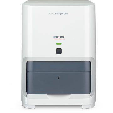 Image of the IDEXX Catalyst One Chemistry Analyzer.